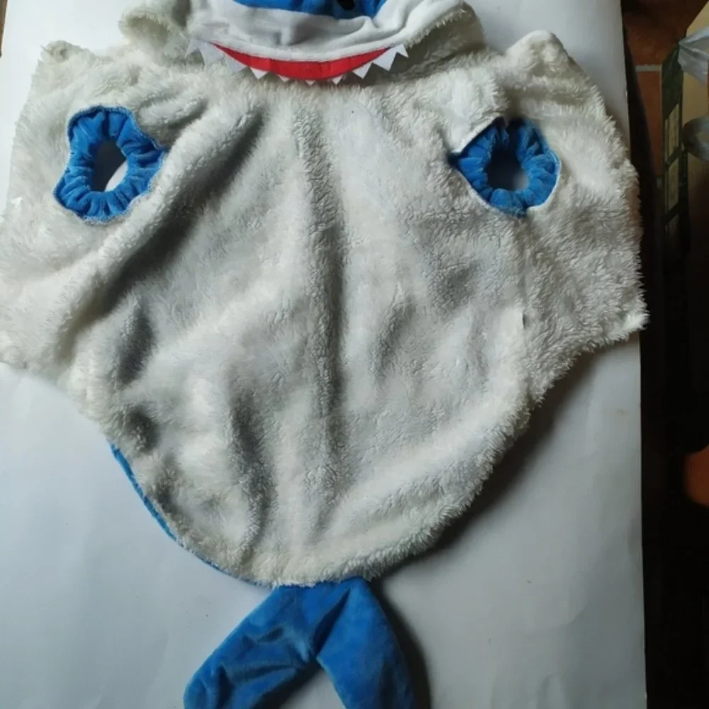 Shark costume for small dogs blue size XL